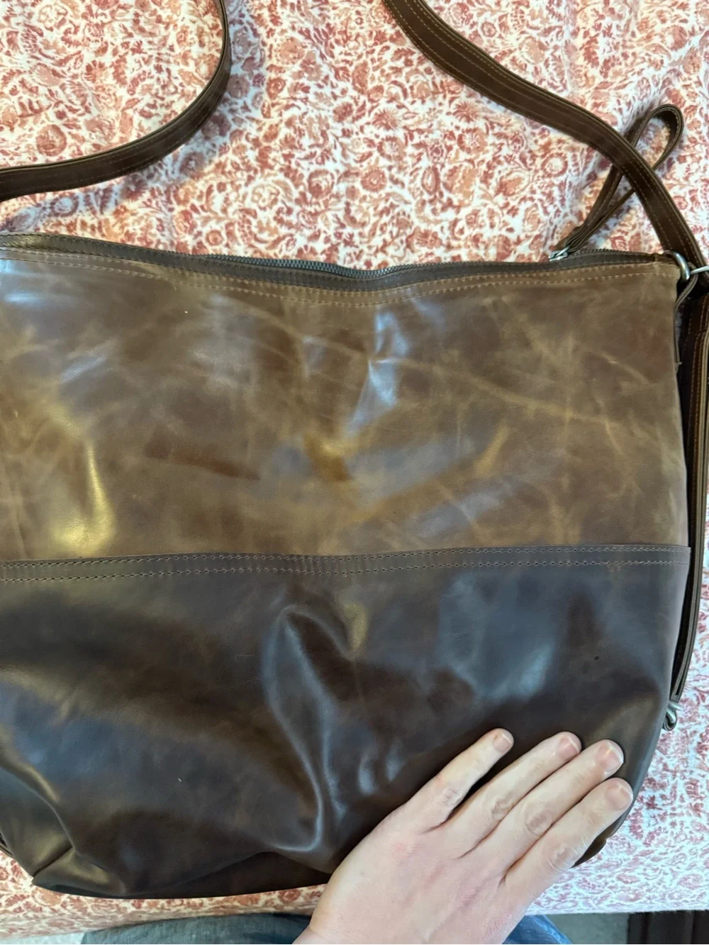 Rough & Tumble Large City Safari in Bourbon + Selkie with clip on strap